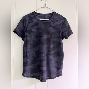 Lululemon size 4 lightweight athletic short sleeve shirt, black camo